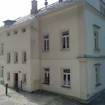 Am Personenaufzug Bad Schandau