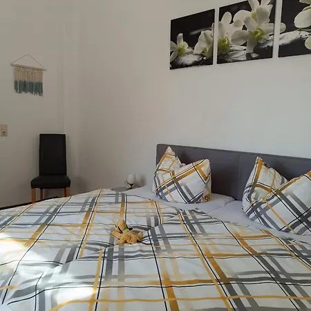 Am Personenaufzug Apartman *